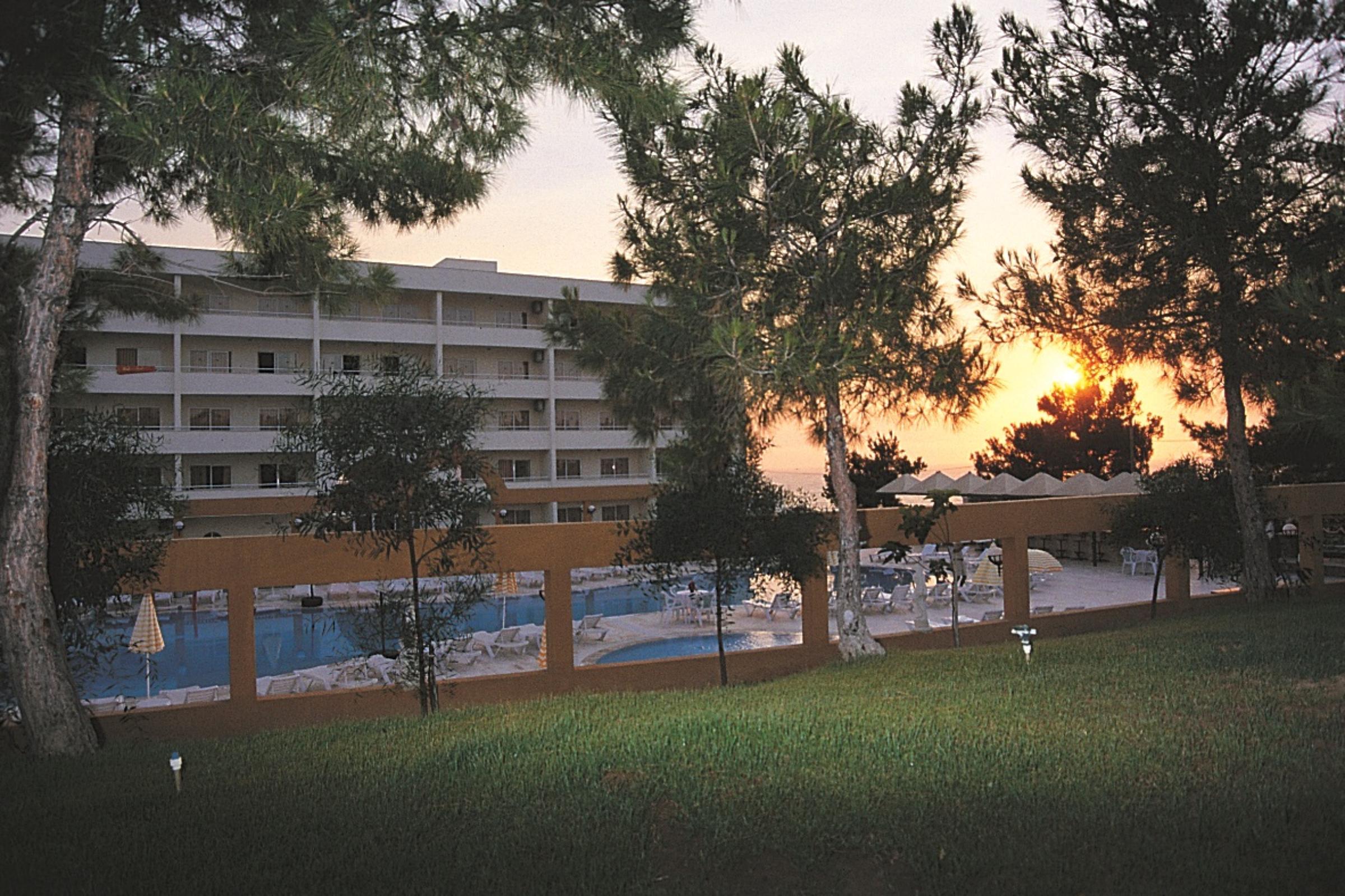 Tuntas Family Suites Κουσάντασι Εξωτερικό φωτογραφία