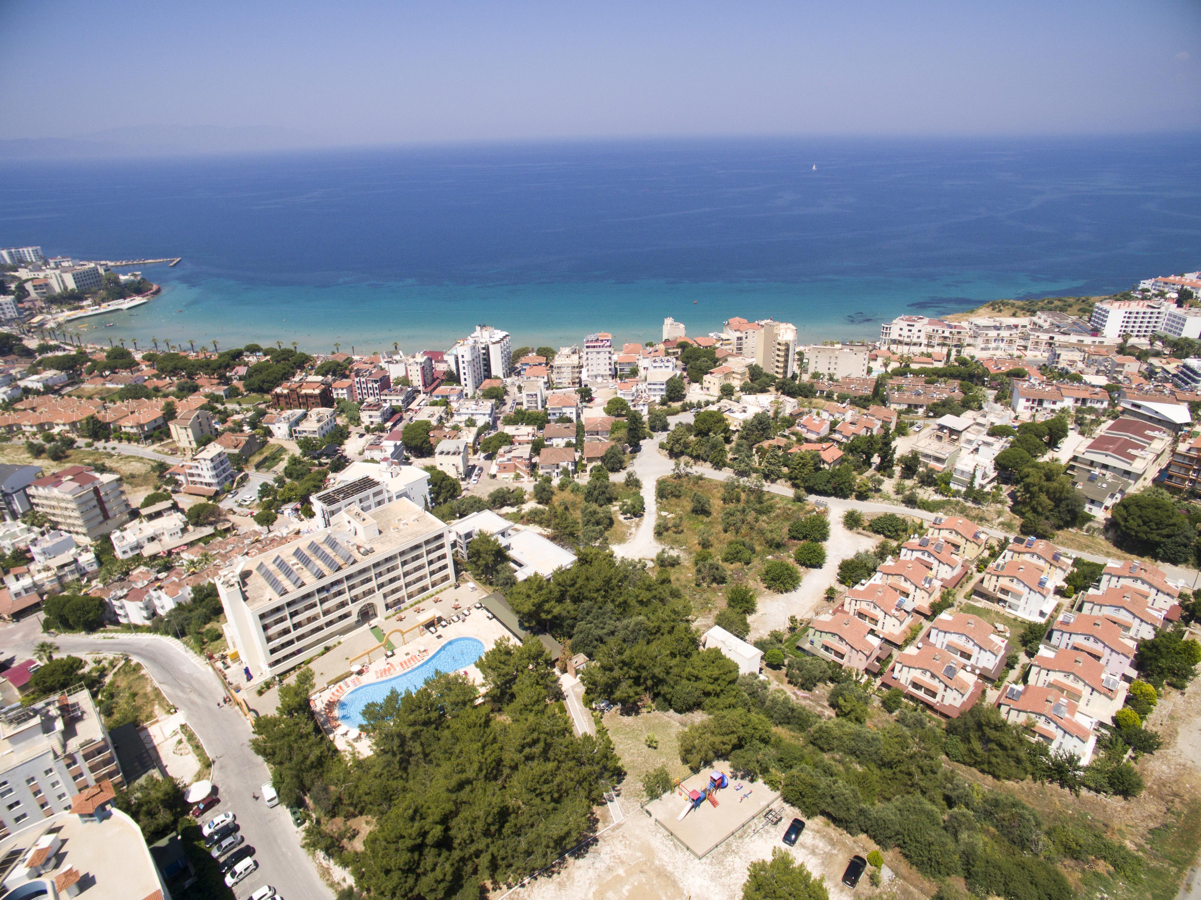 Tuntas Family Suites Κουσάντασι Εξωτερικό φωτογραφία